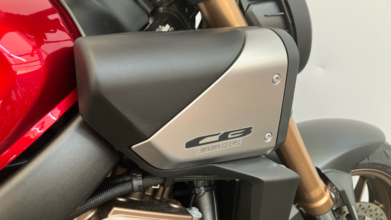 Honda CB650R E-Clutch (24MY)